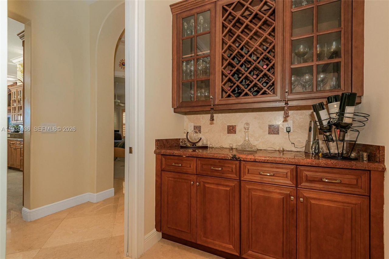 610 W Enclave Cir W, Pembroke Pines, FL 33027 Photo