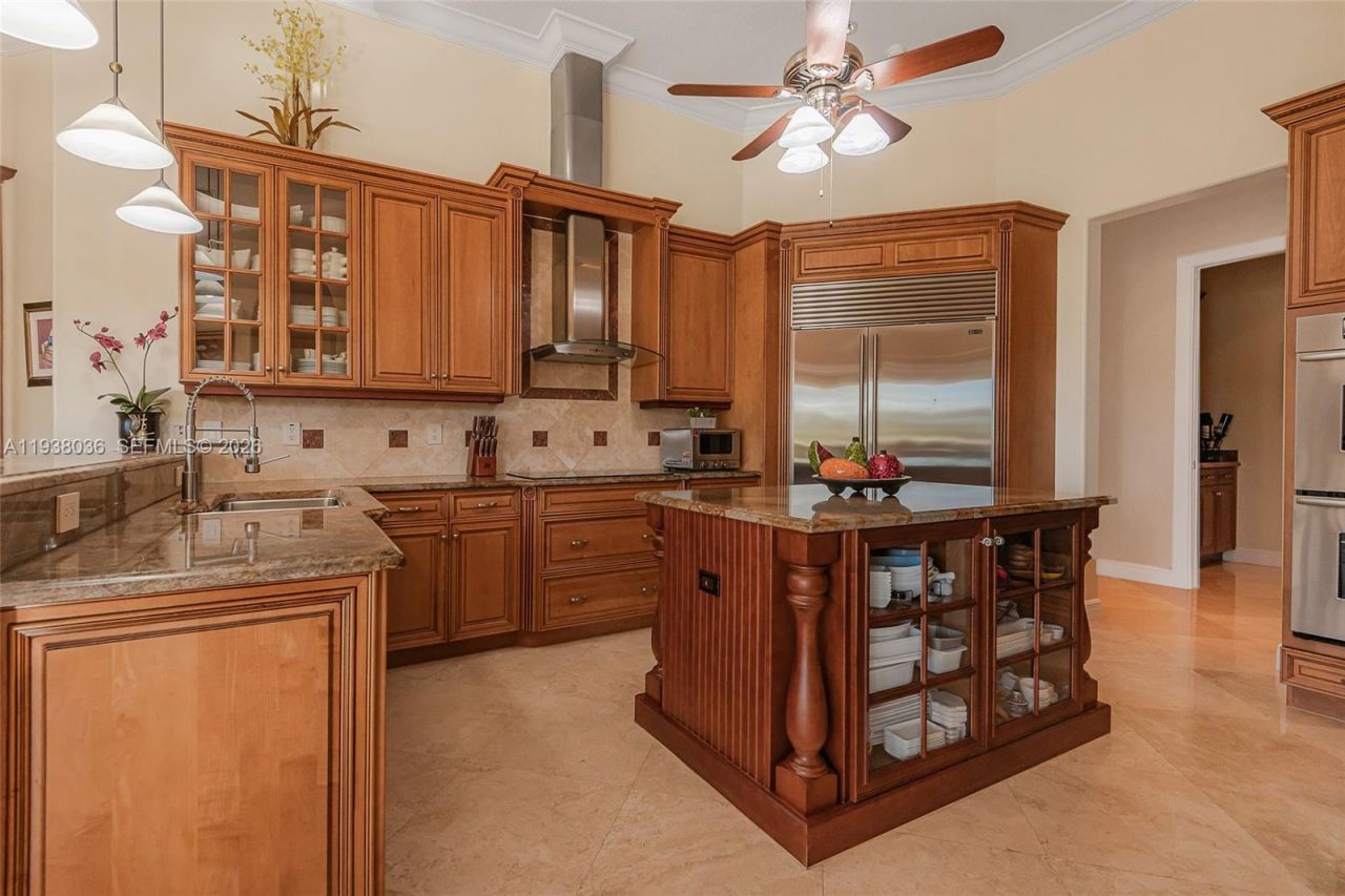 610 W Enclave Cir W, Pembroke Pines, FL 33027 Photo