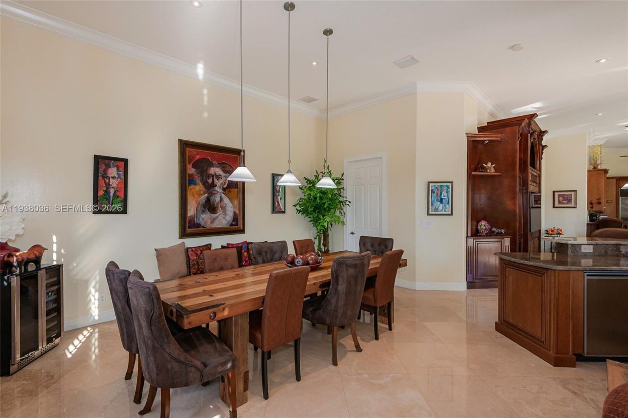 610 W Enclave Cir W, Pembroke Pines, FL 33027 Photo