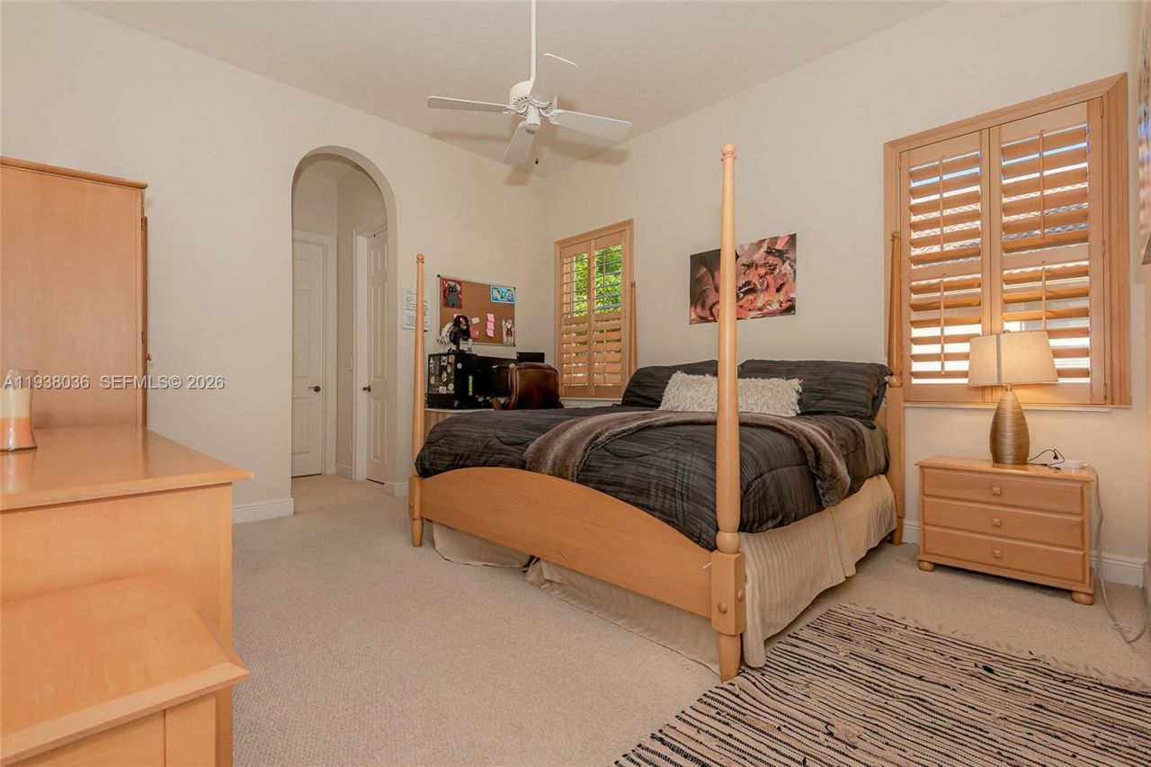 610 W Enclave Cir W, Pembroke Pines, FL 33027 Photo