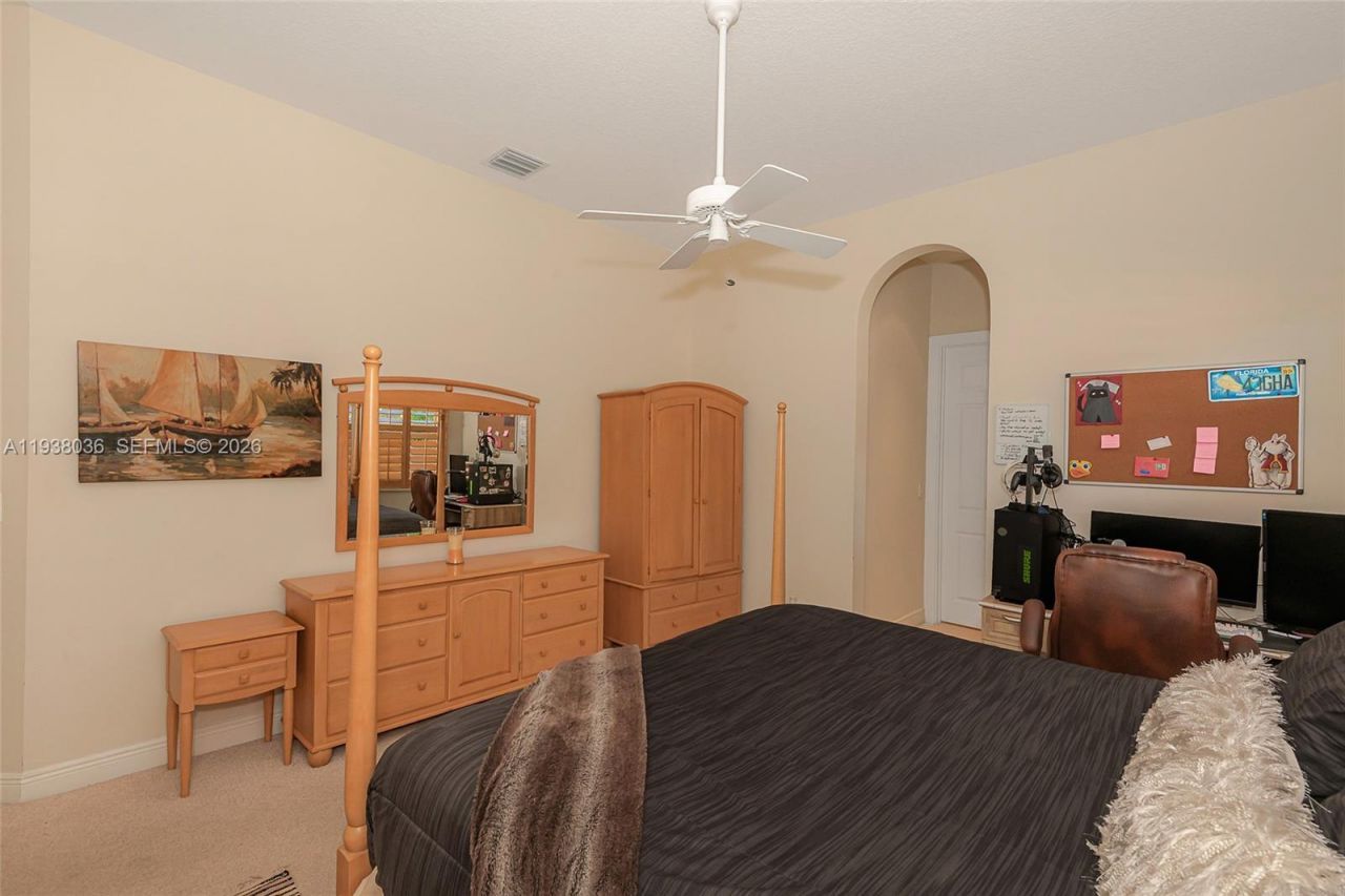 610 W Enclave Cir W, Pembroke Pines, FL 33027 Photo