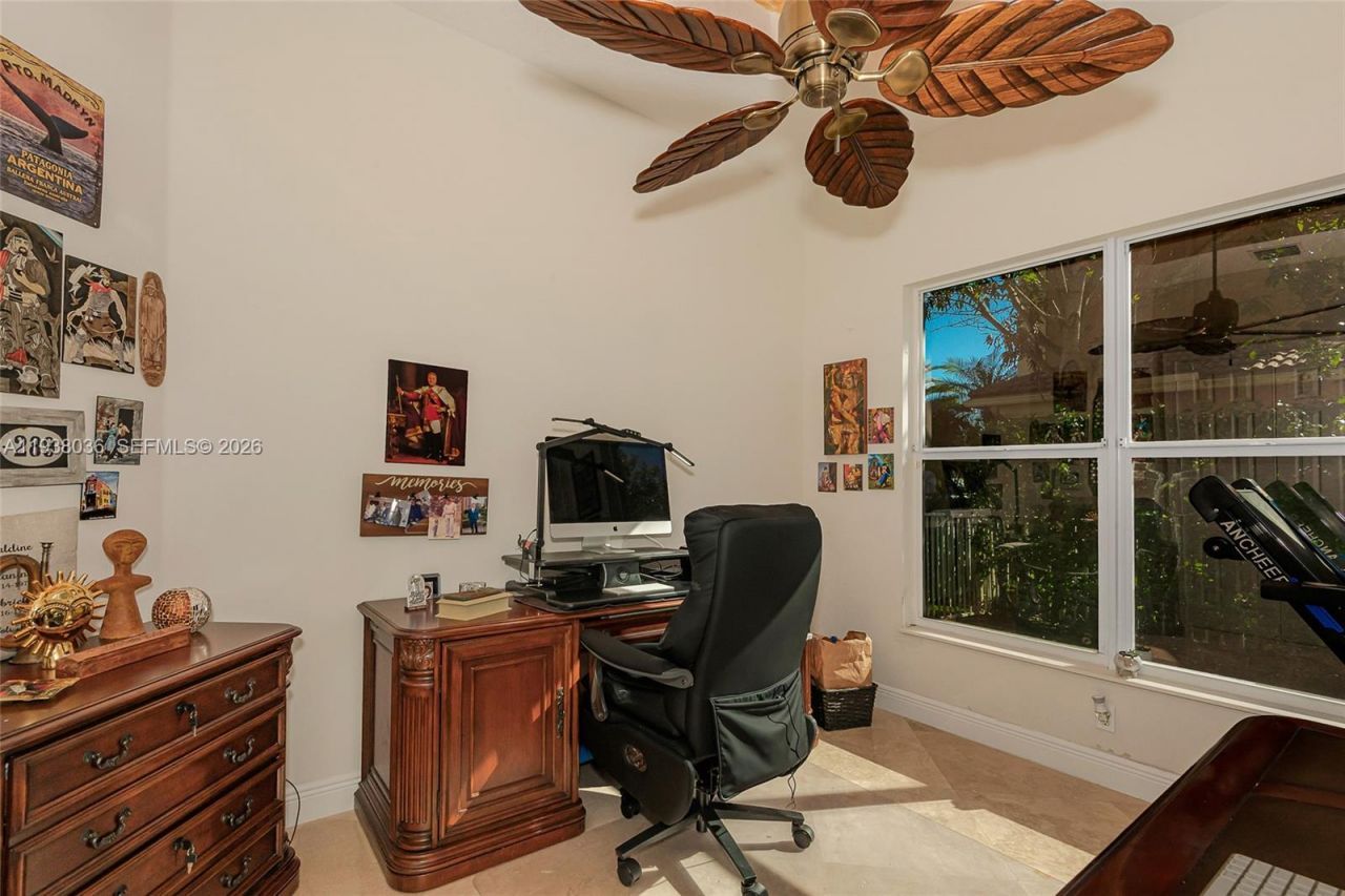 610 W Enclave Cir W, Pembroke Pines, FL 33027 Photo