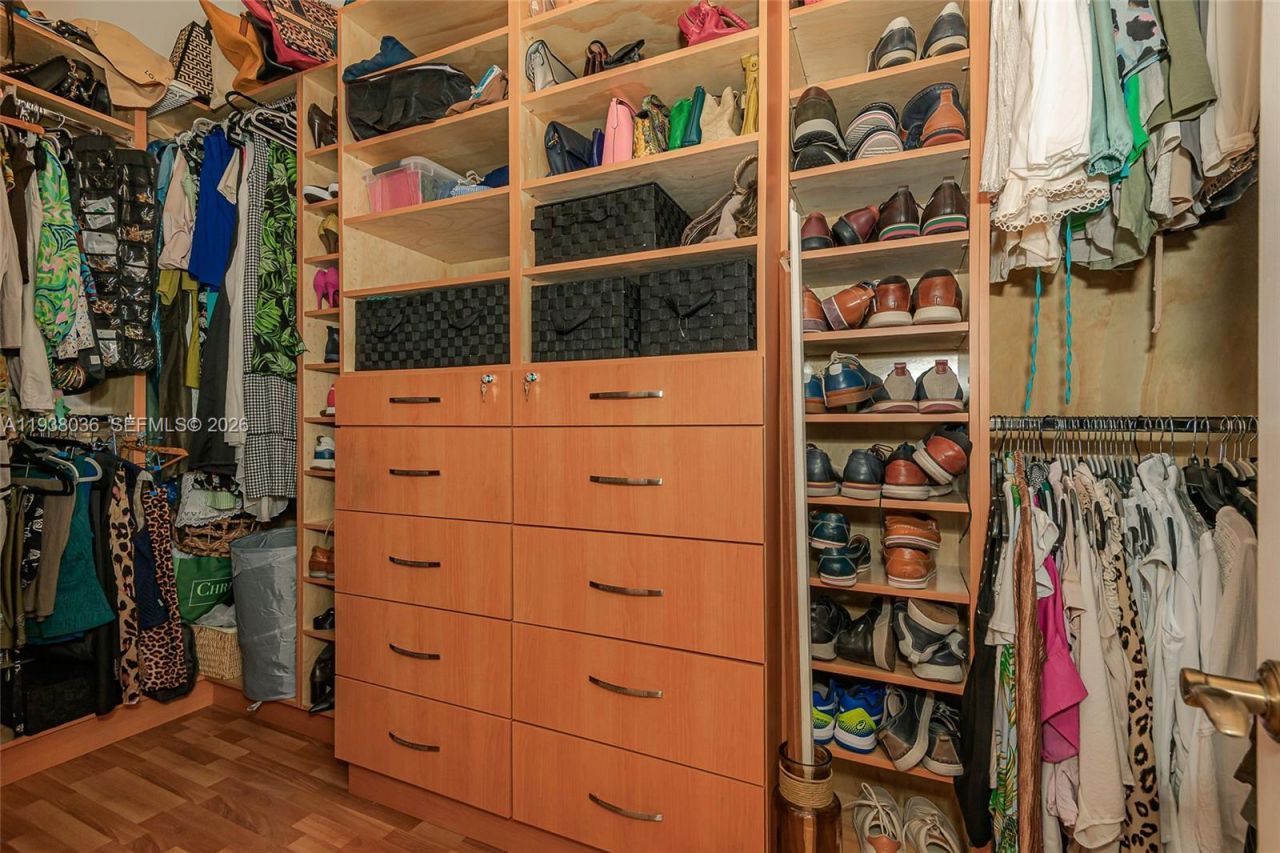 610 W Enclave Cir W, Pembroke Pines, FL 33027 Photo