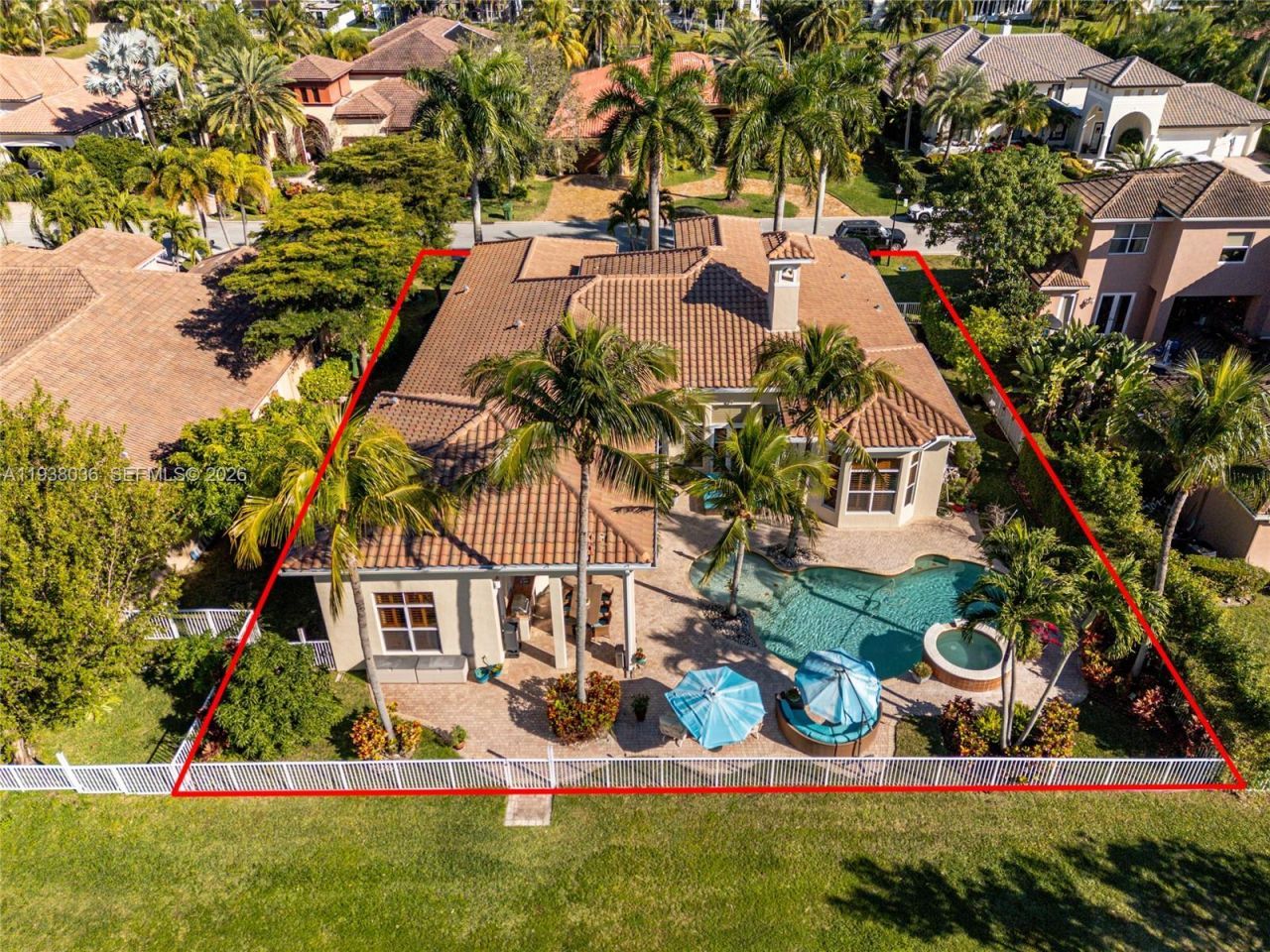 610 W Enclave Cir W, Pembroke Pines, FL 33027 Photo