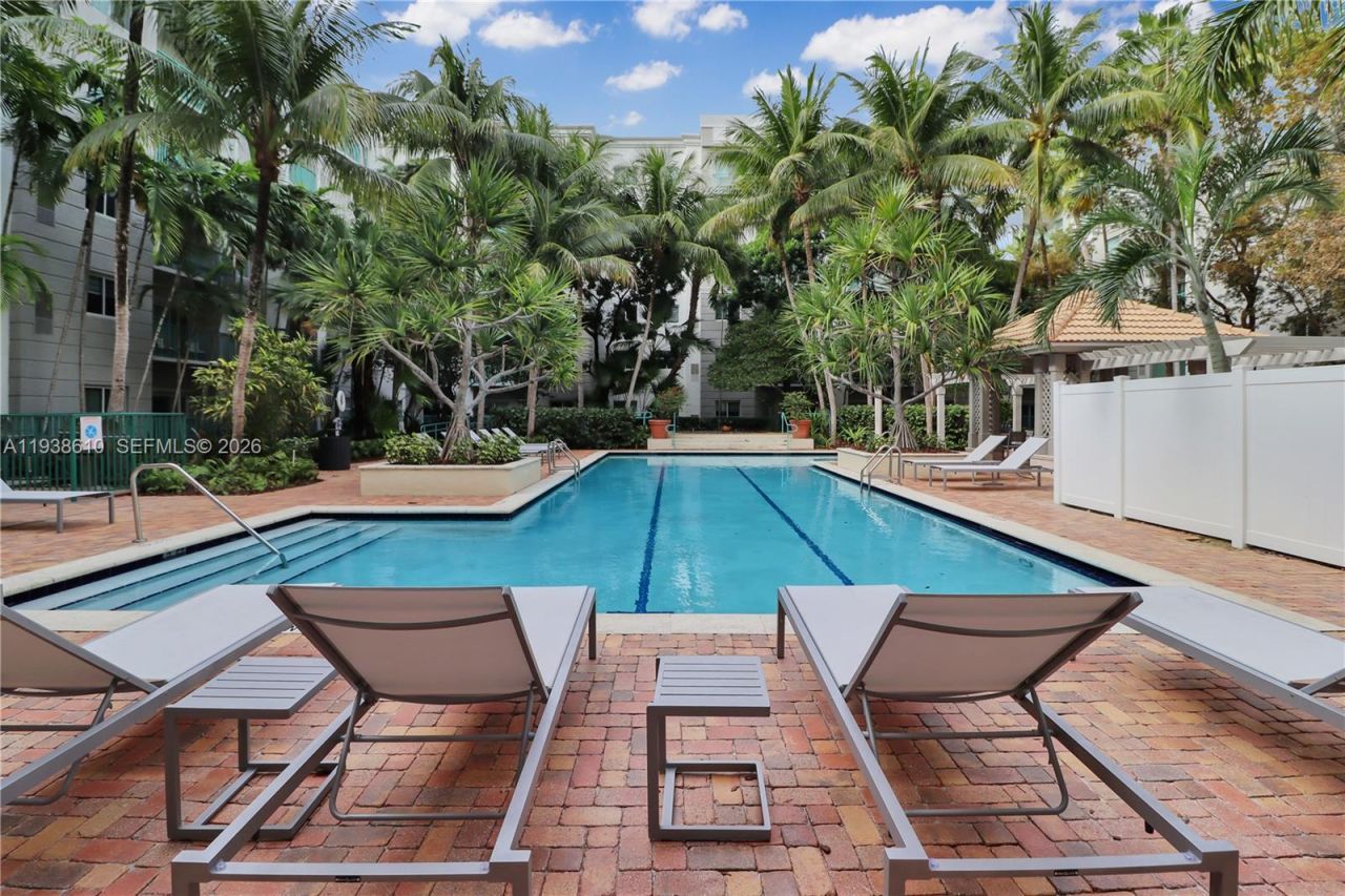 6001 SW 70th St, Unit 249, South Miami, FL 33143 Photo