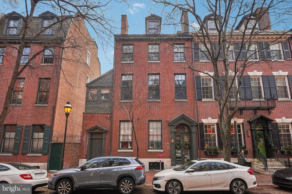 920 Clinton Street, Unit 3R, Philadelphia, PA 19107 Main Photo