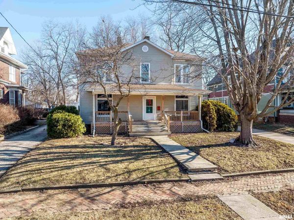 373 N CHERRY Street, Galesburg, IL 61401