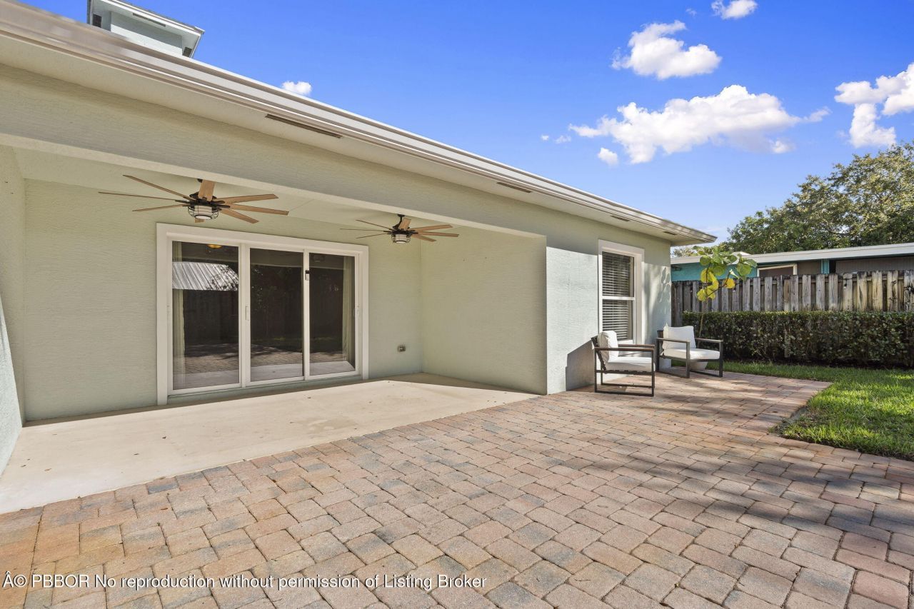 339 SW Winnachee Drive, Stuart, FL 34994 Photo