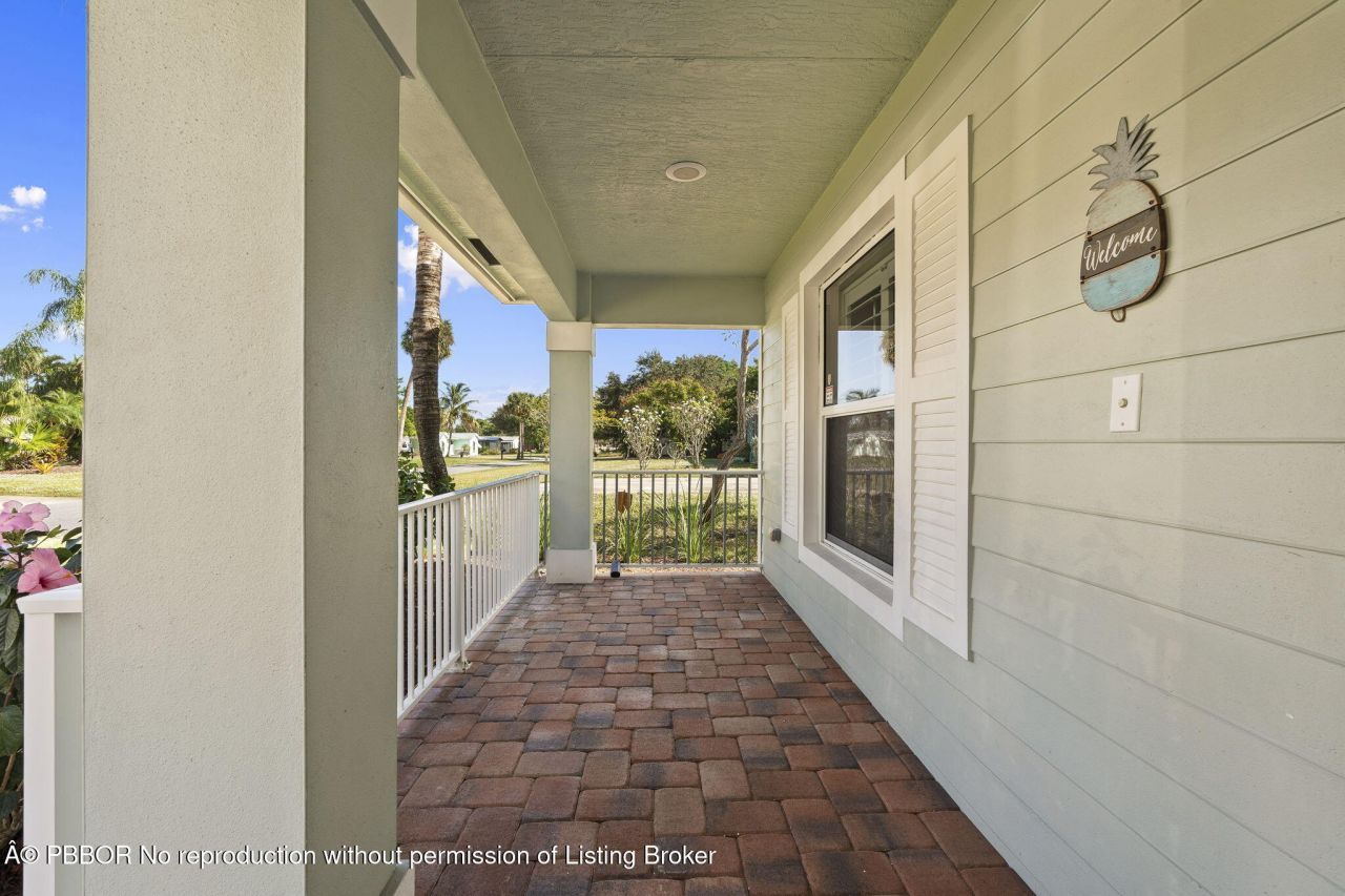 339 SW Winnachee Drive, Stuart, FL 34994 Photo