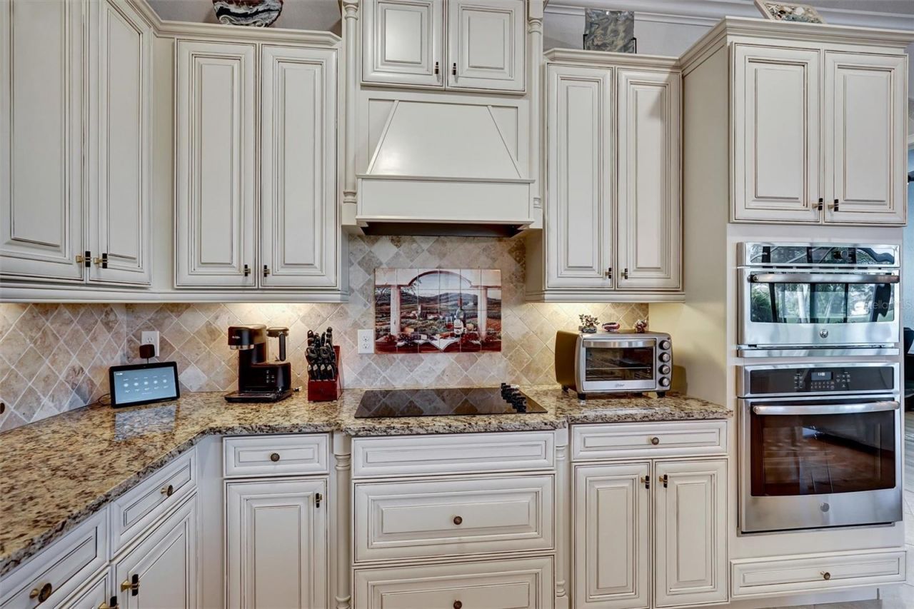 610 Moorings Way, Bradenton, FL 34212 Photo