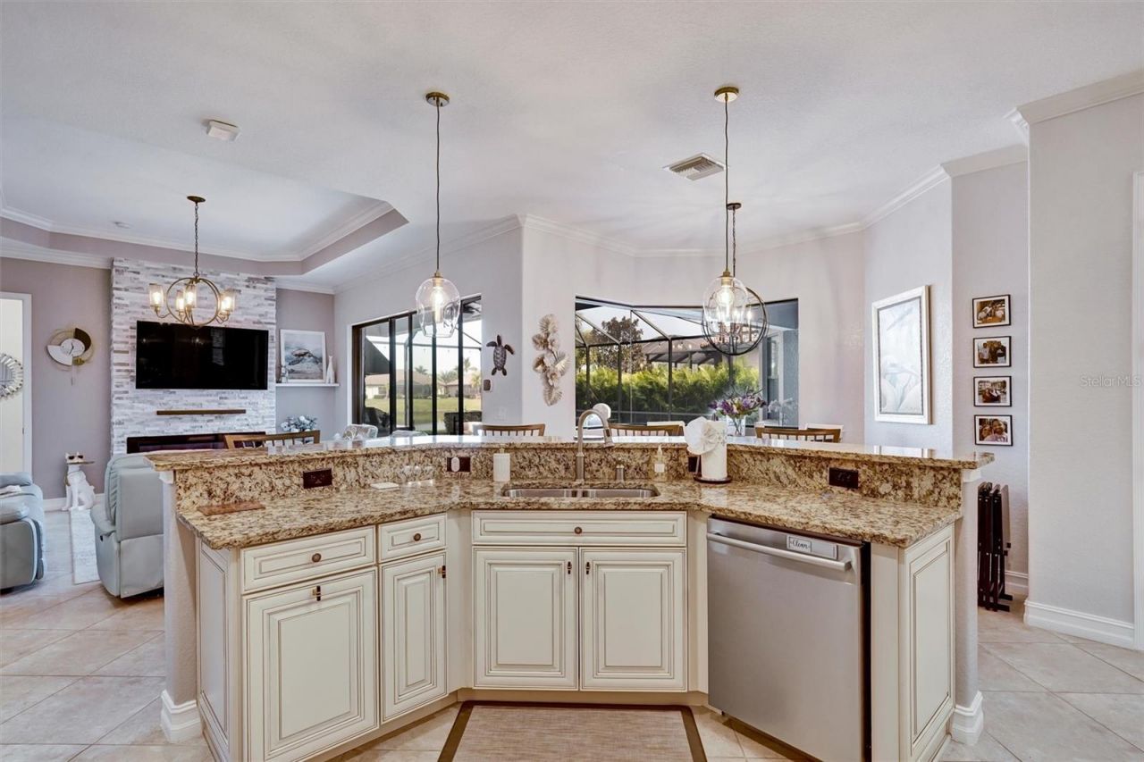 610 Moorings Way, Bradenton, FL 34212 Photo