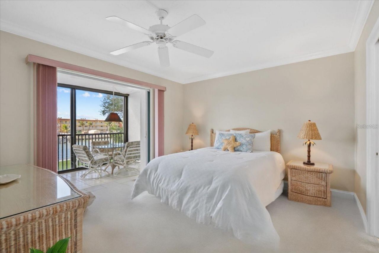 9200 Midnight Pass Road, Unit 28, Sarasota, FL 34242 Photo