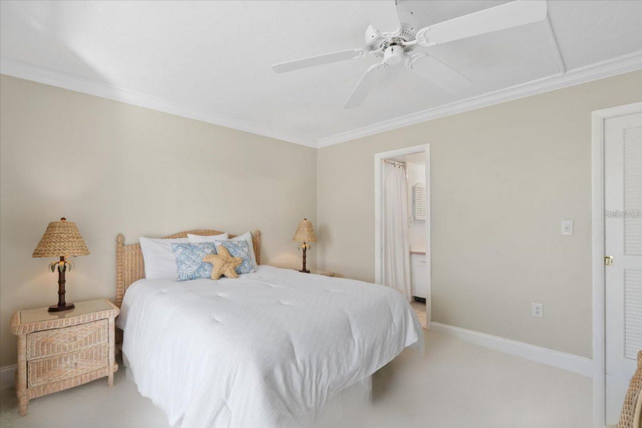 9200 Midnight Pass Road, Unit 28, Sarasota, FL 34242 Photo