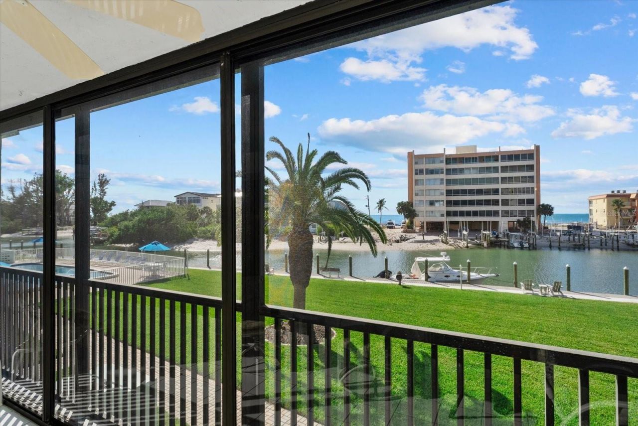 9200 Midnight Pass Road, Unit 28, Sarasota, FL 34242 Photo