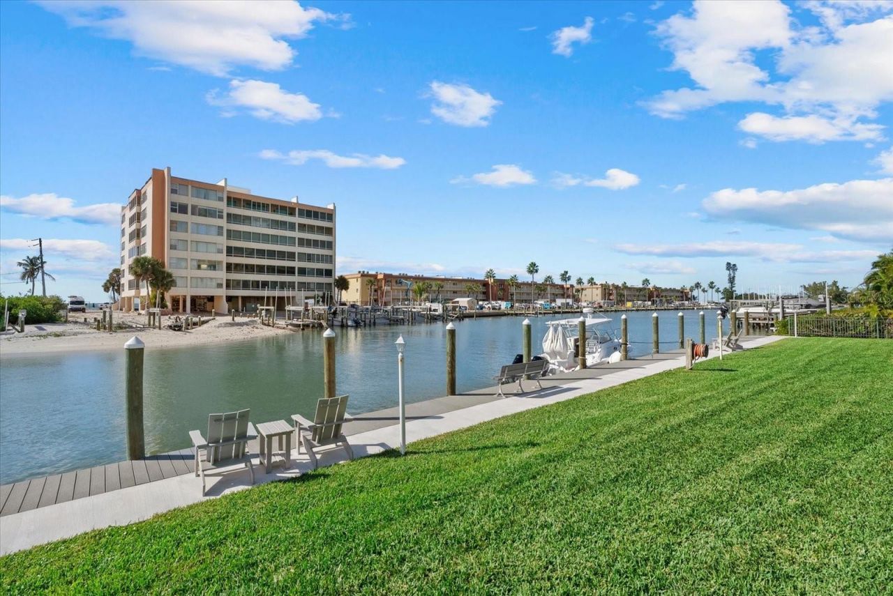 9200 Midnight Pass Road, Unit 28, Sarasota, FL 34242 Photo