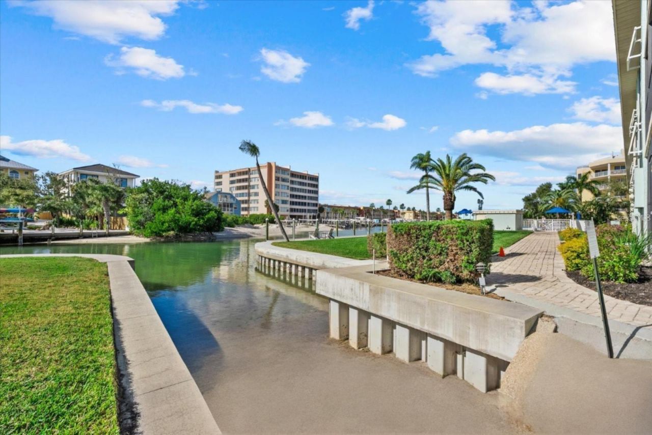 9200 Midnight Pass Road, Unit 28, Sarasota, FL 34242 Photo