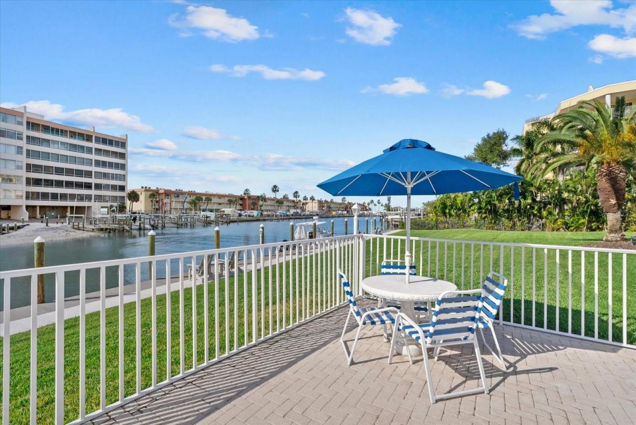 9200 Midnight Pass Road, Unit 28, Sarasota, FL 34242 Photo