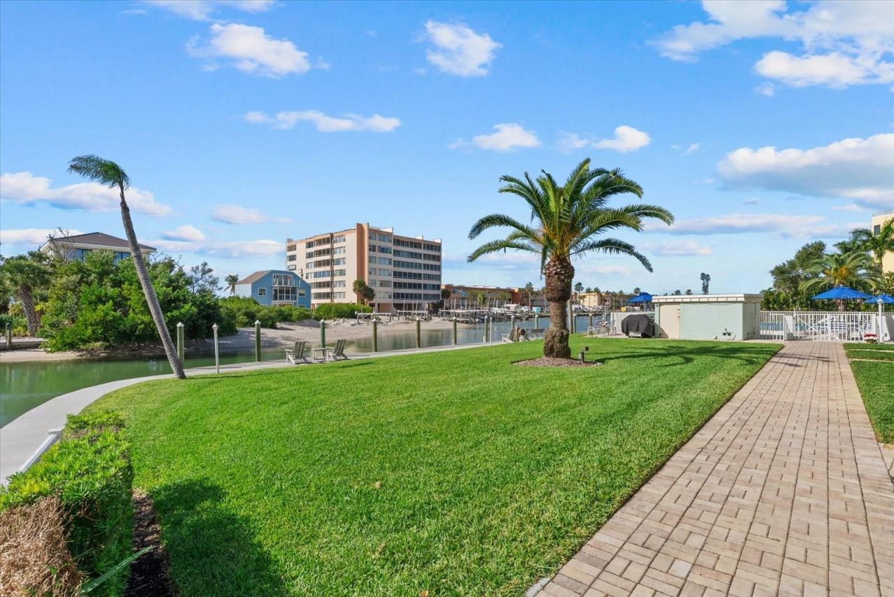 9200 Midnight Pass Road, Unit 28, Sarasota, FL 34242 Photo