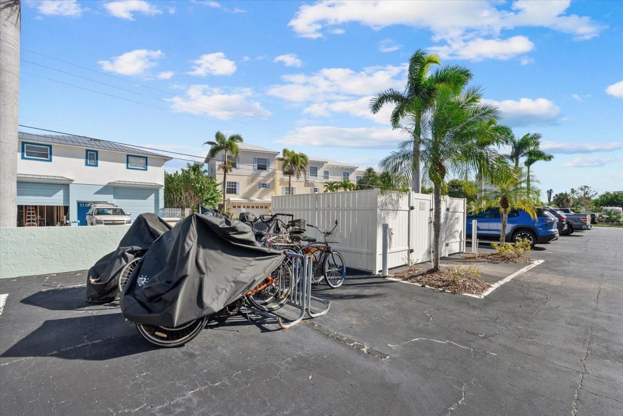 9200 Midnight Pass Road, Unit 28, Sarasota, FL 34242 Photo