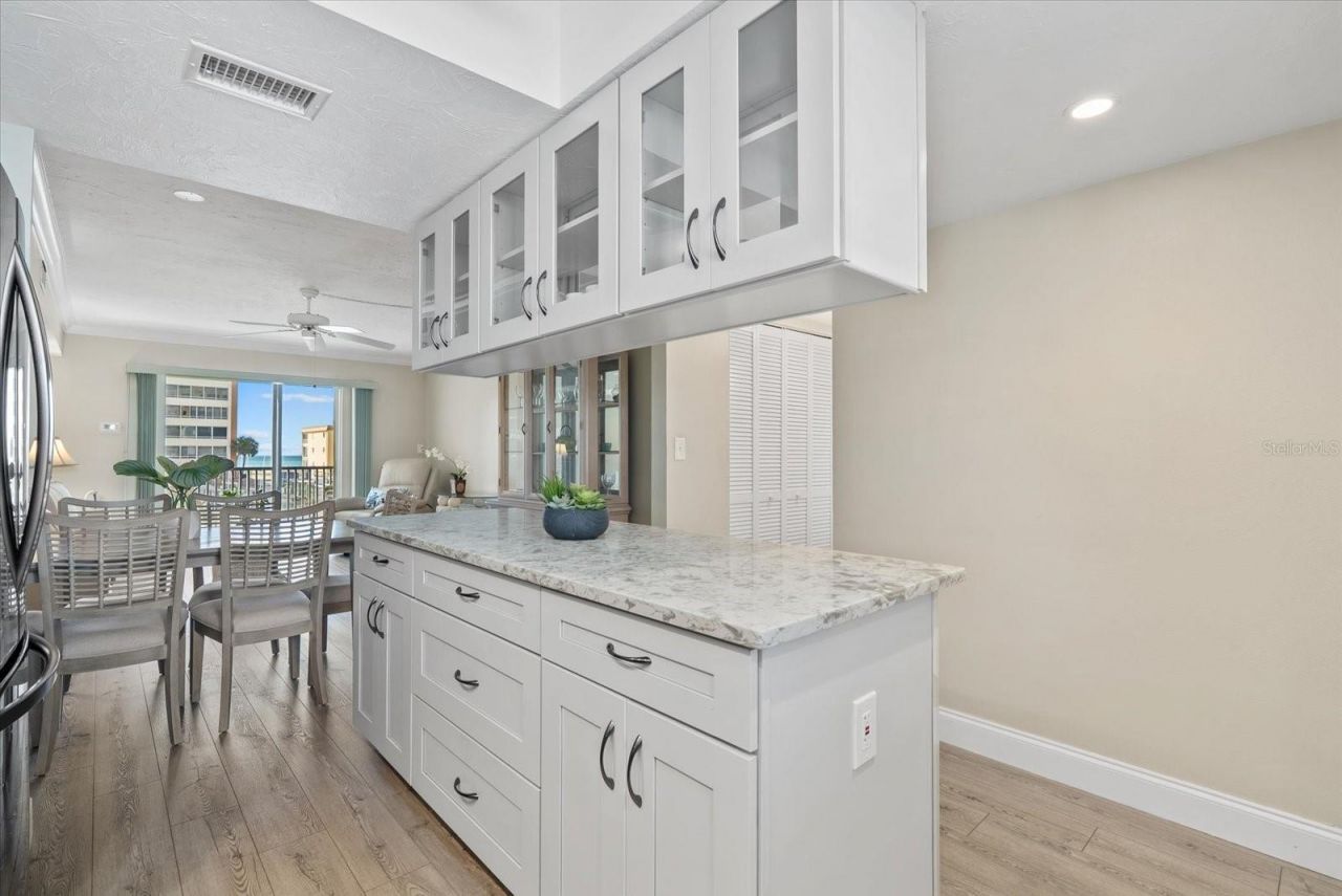 9200 Midnight Pass Road, Unit 28, Sarasota, FL 34242 Photo