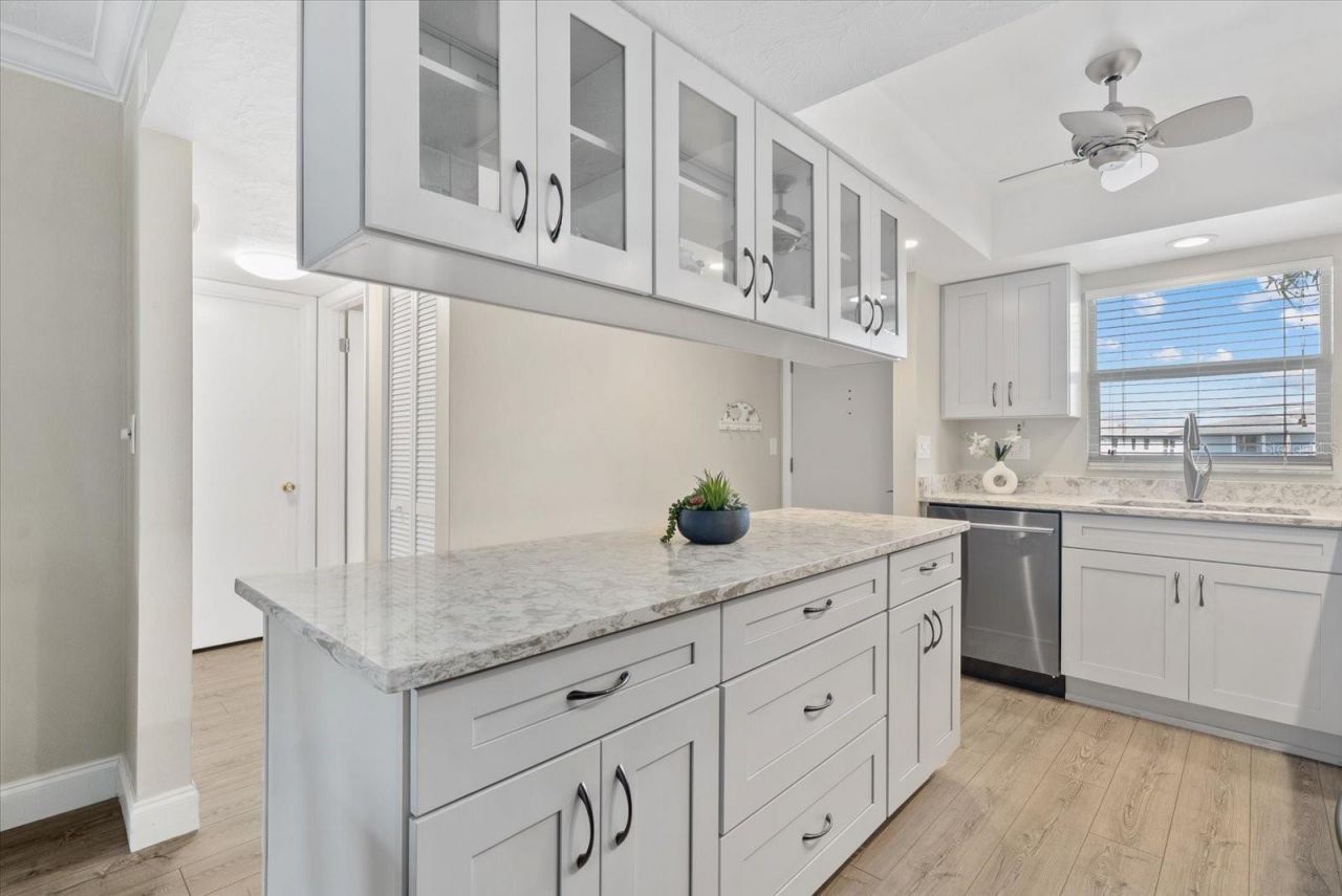 9200 Midnight Pass Road, Unit 28, Sarasota, FL 34242 Photo