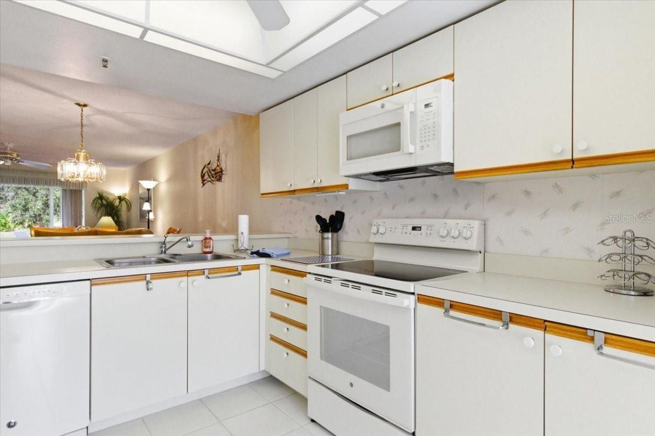 6713 Stone River Road, Unit 103, Bradenton, FL 34203 Photo