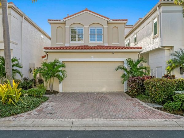 1039 ROYAL PASS ROAD, TAMPA, FL 33602