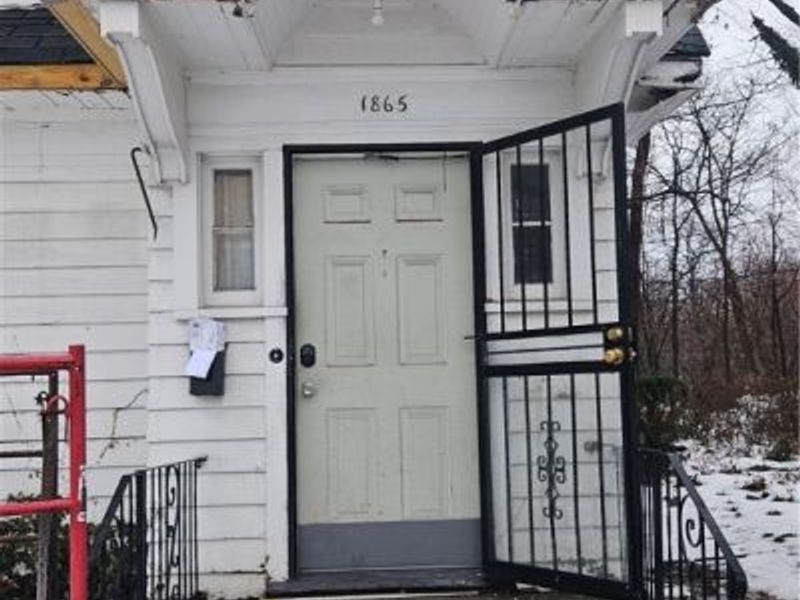 1865 Hillside Road, East Cleveland, OH 44112 Photo 2