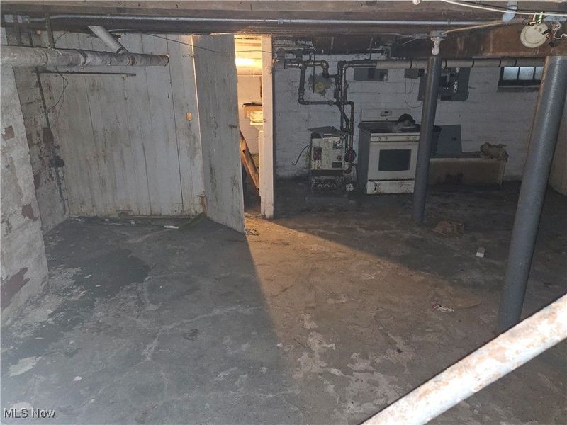 1865 Hillside Road, East Cleveland, OH 44112 Photo 9