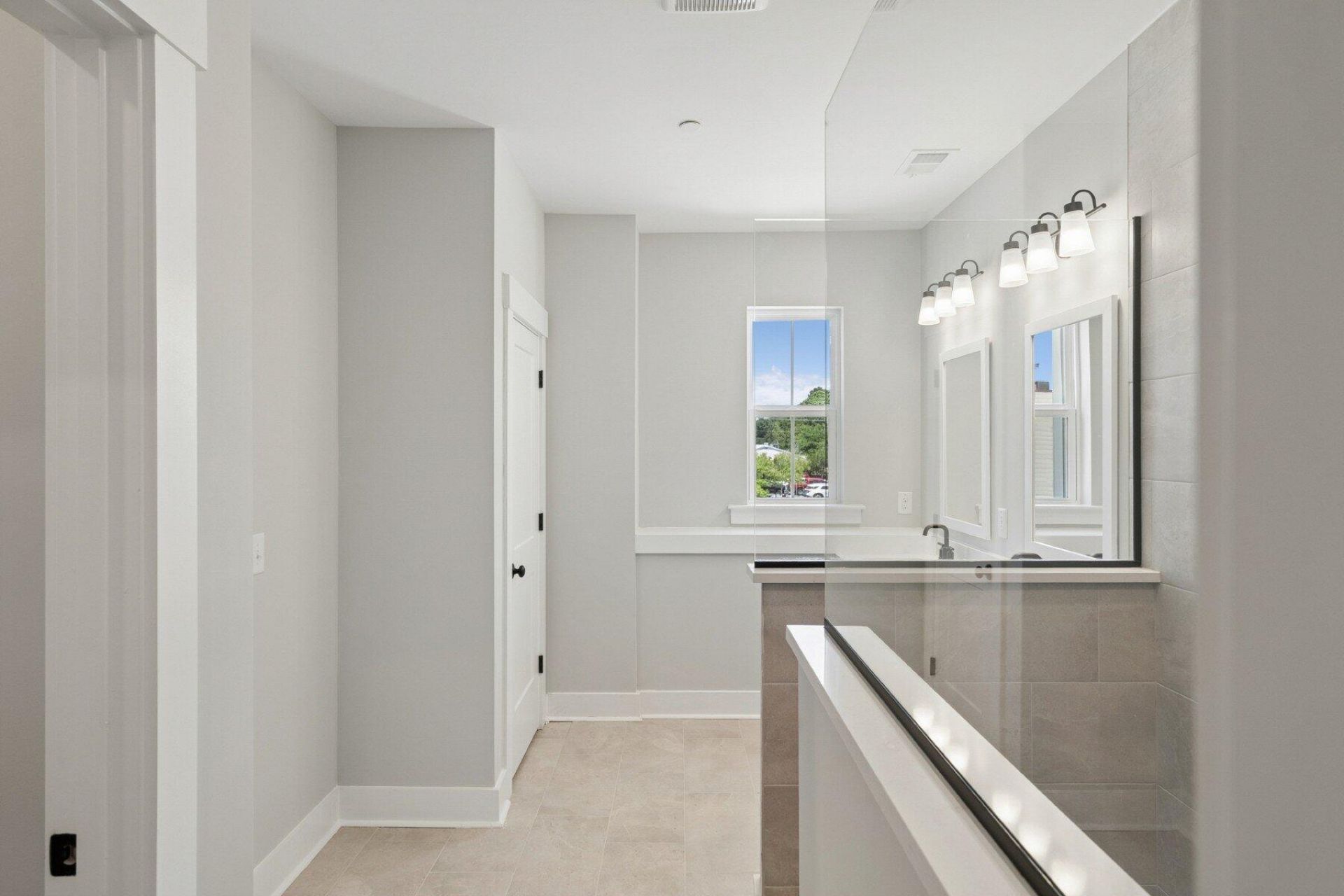 240 Newtown Creek Drive Photo 24