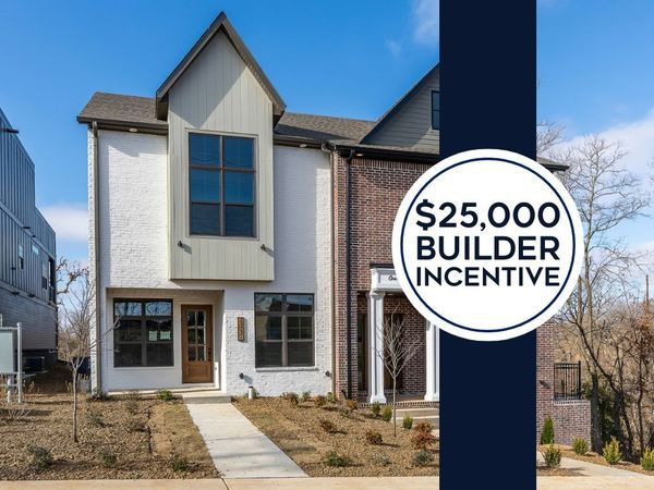 1037 NW A Street, Bentonville, AR 72712