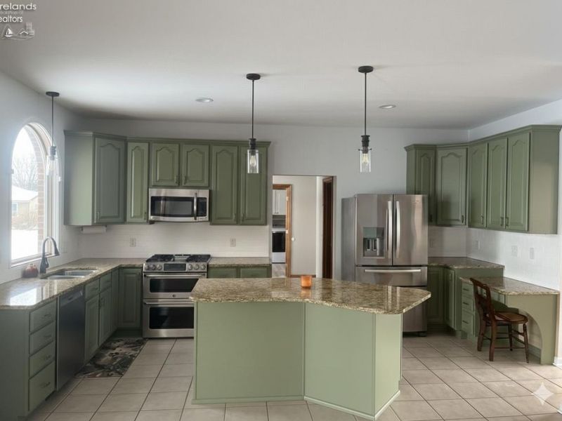 1404 Muirfield Drive, Bowling Green, OH 43402 Photo 12