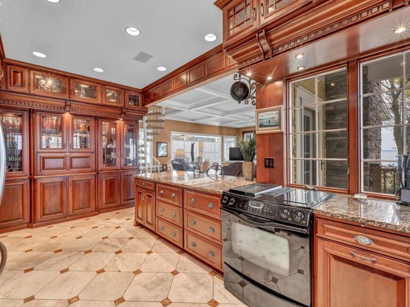 351 Chapman, Put in Bay, OH 43456 Photo 17