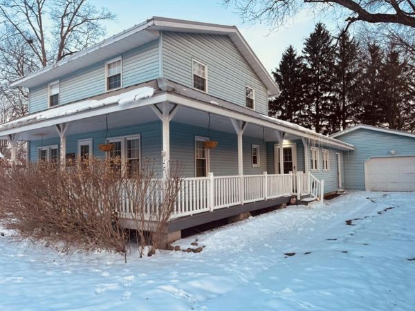 2561 Lake Shore Drive, Niles, MI 49120