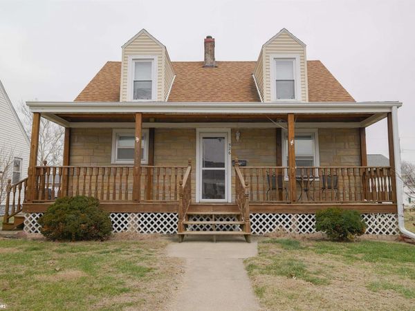 526 Leffler Street, West Burlington, IA 52655
