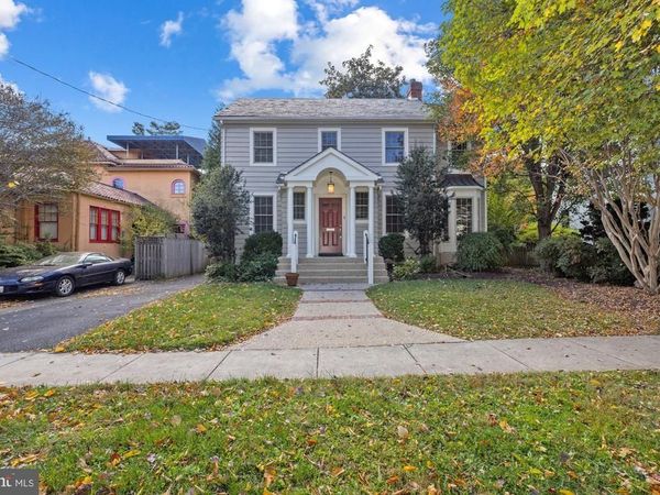 8020 PARK LANE, BETHESDA, MD 20814