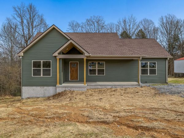 200 Leigh Anna Circle, Lafayette, TN 37083