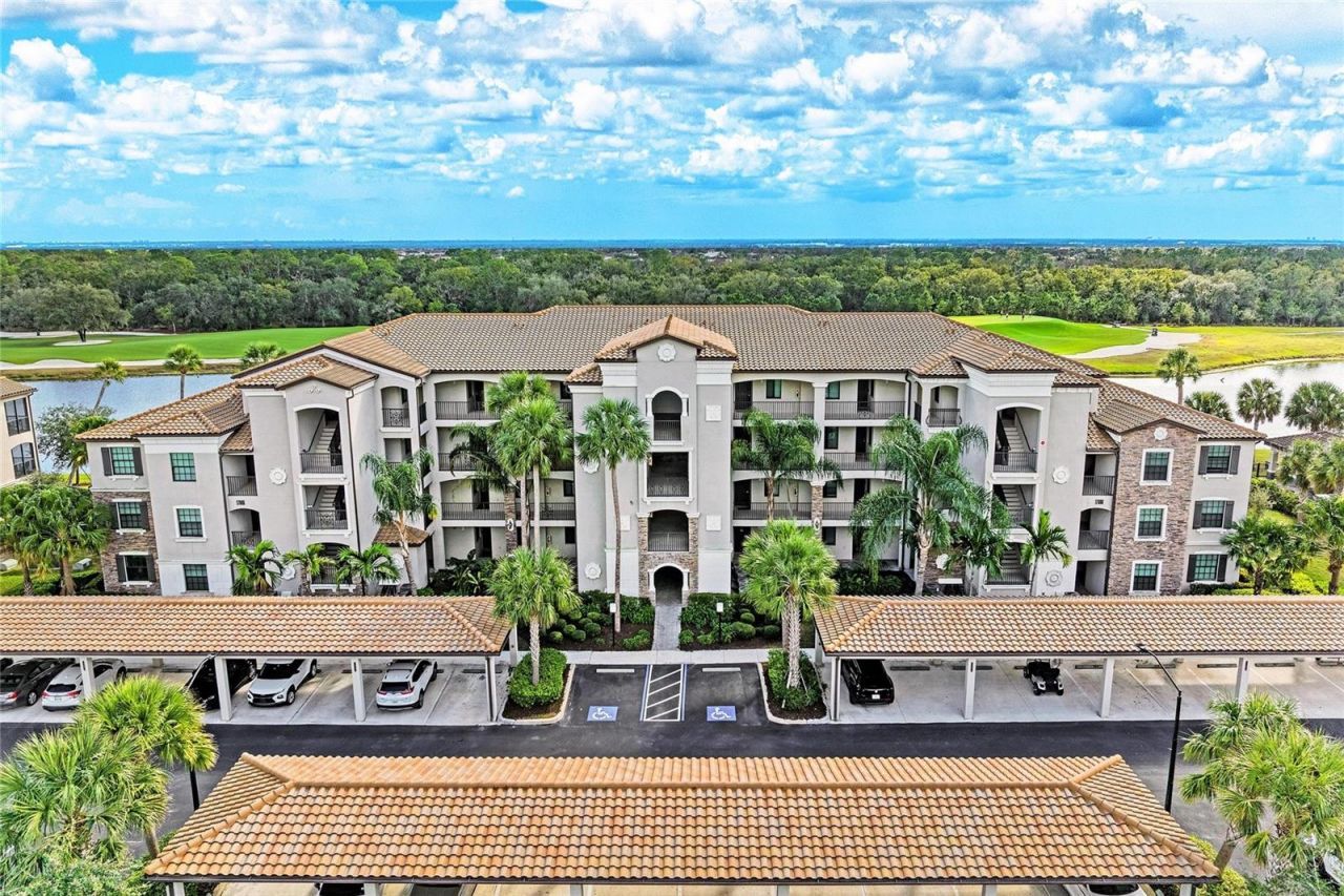 17006 Vardon Terrace, Unit 206, Lakewood Ranch, FL 34211 Photo