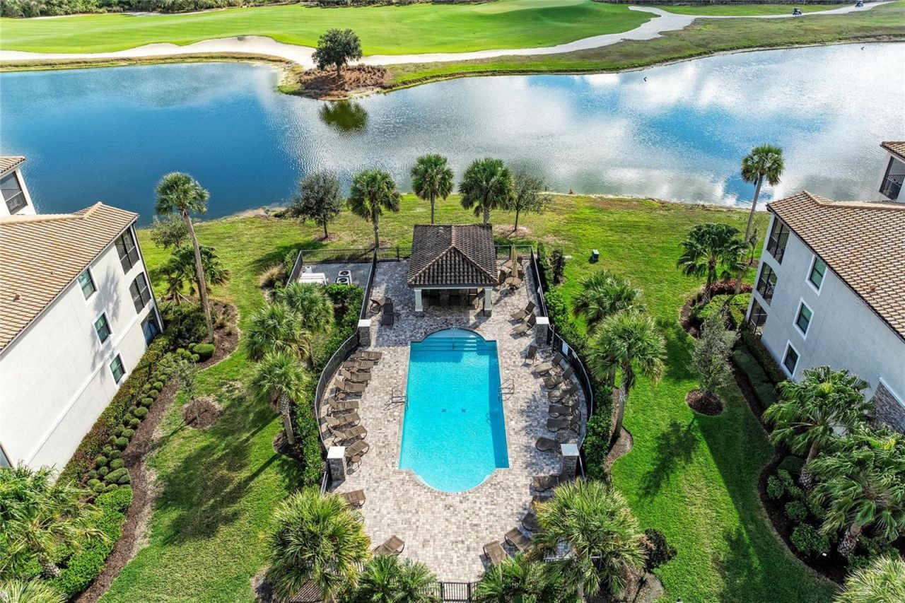 17006 Vardon Terrace, Unit 206, Lakewood Ranch, FL 34211 Photo