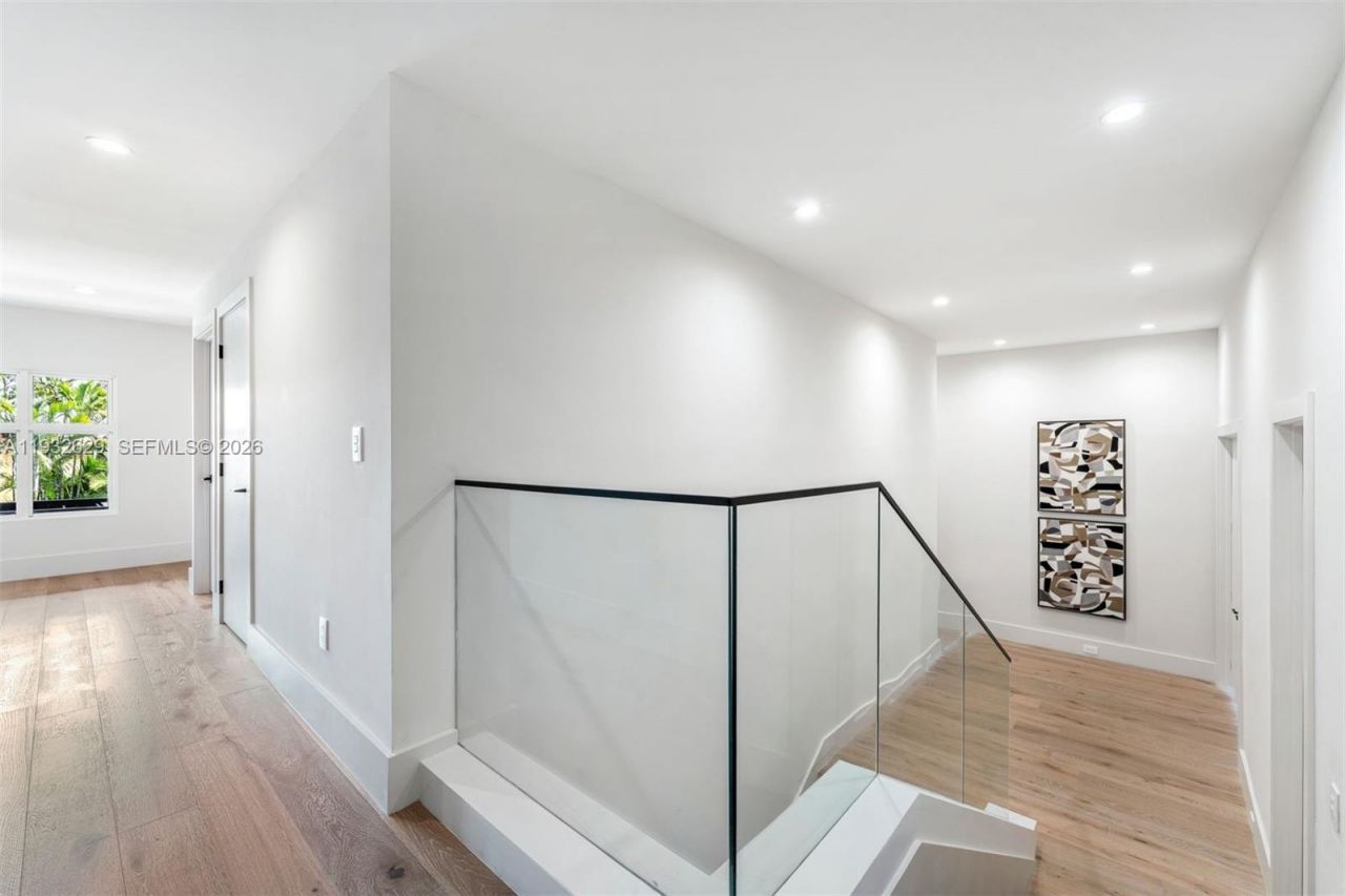 6970 Sunrise Dr, Coral Gables, FL 33133 Photo