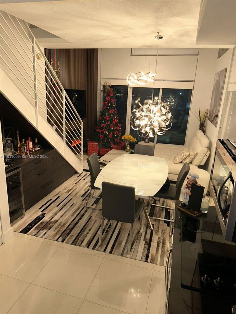 60 SW 13th St, Unit 2422, Miami, FL 33130 Photo