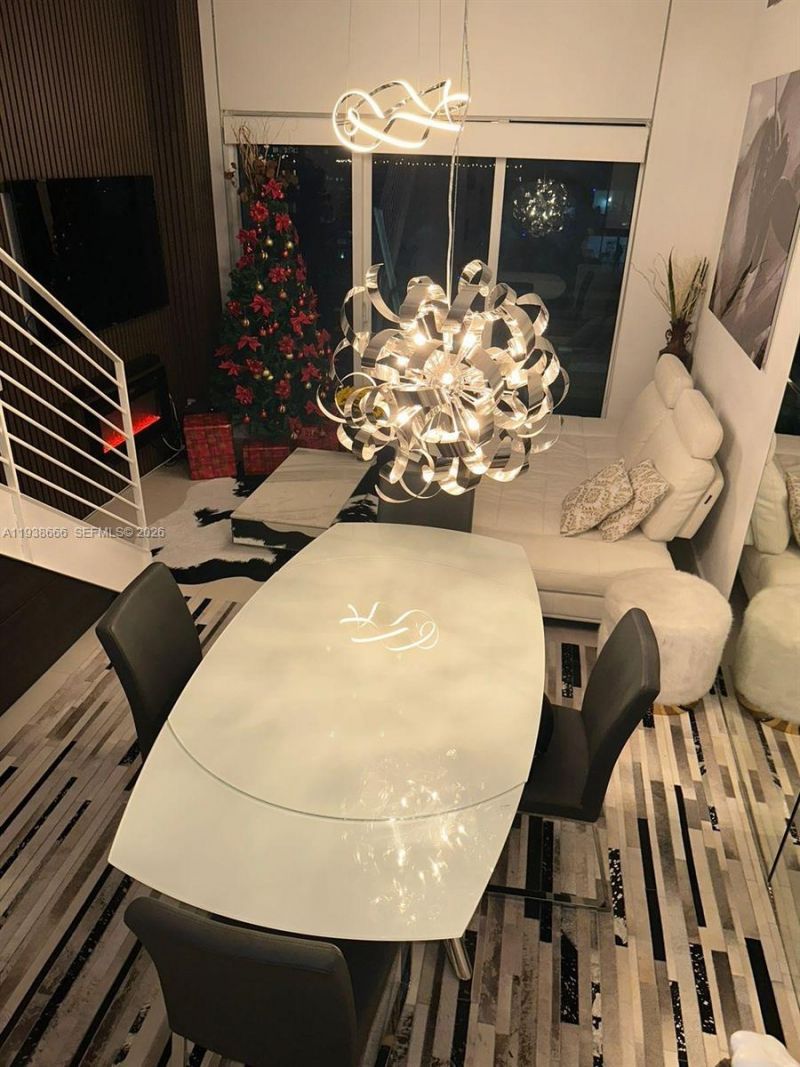 60 SW 13th St, Unit 2422, Miami, FL 33130 Photo