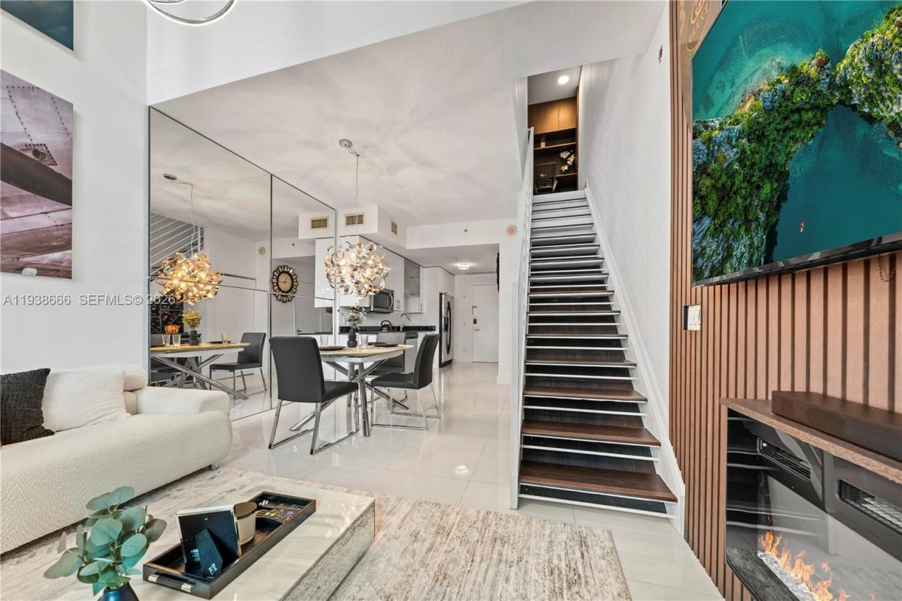 60 SW 13th St, Unit 2422, Miami, FL 33130 Photo