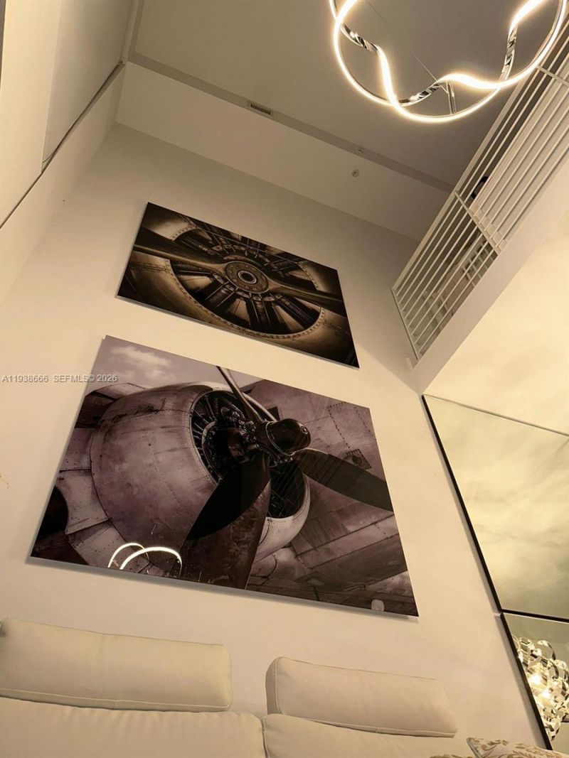 60 SW 13th St, Unit 2422, Miami, FL 33130 Photo