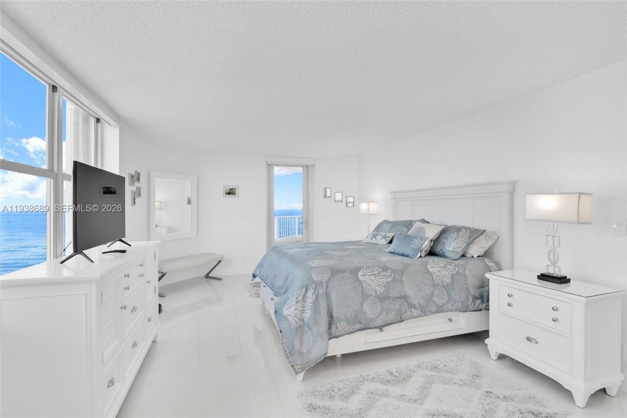 5200 N Ocean Dr, Unit 1105, Singer Island, FL 33404 Photo