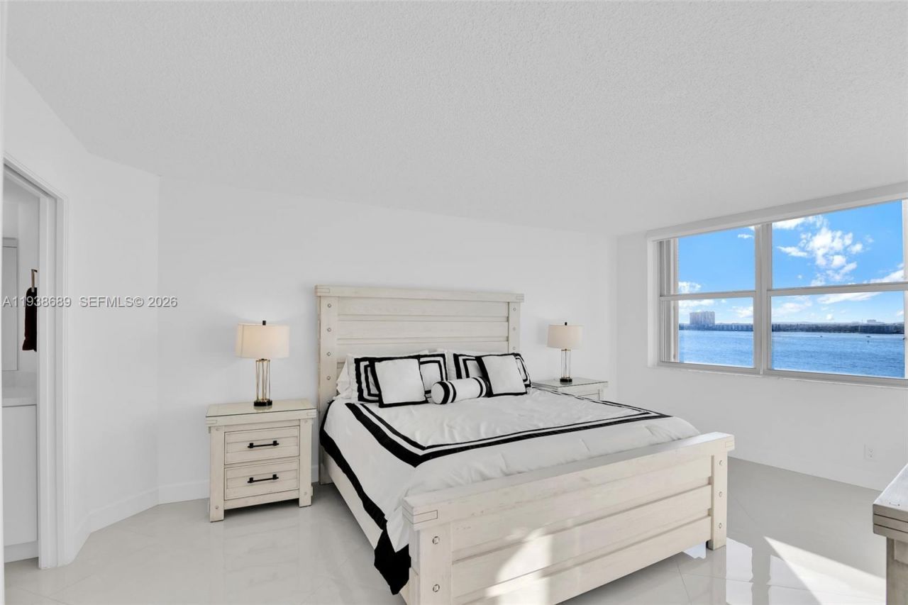 5200 N Ocean Dr, Unit 1105, Singer Island, FL 33404 Photo