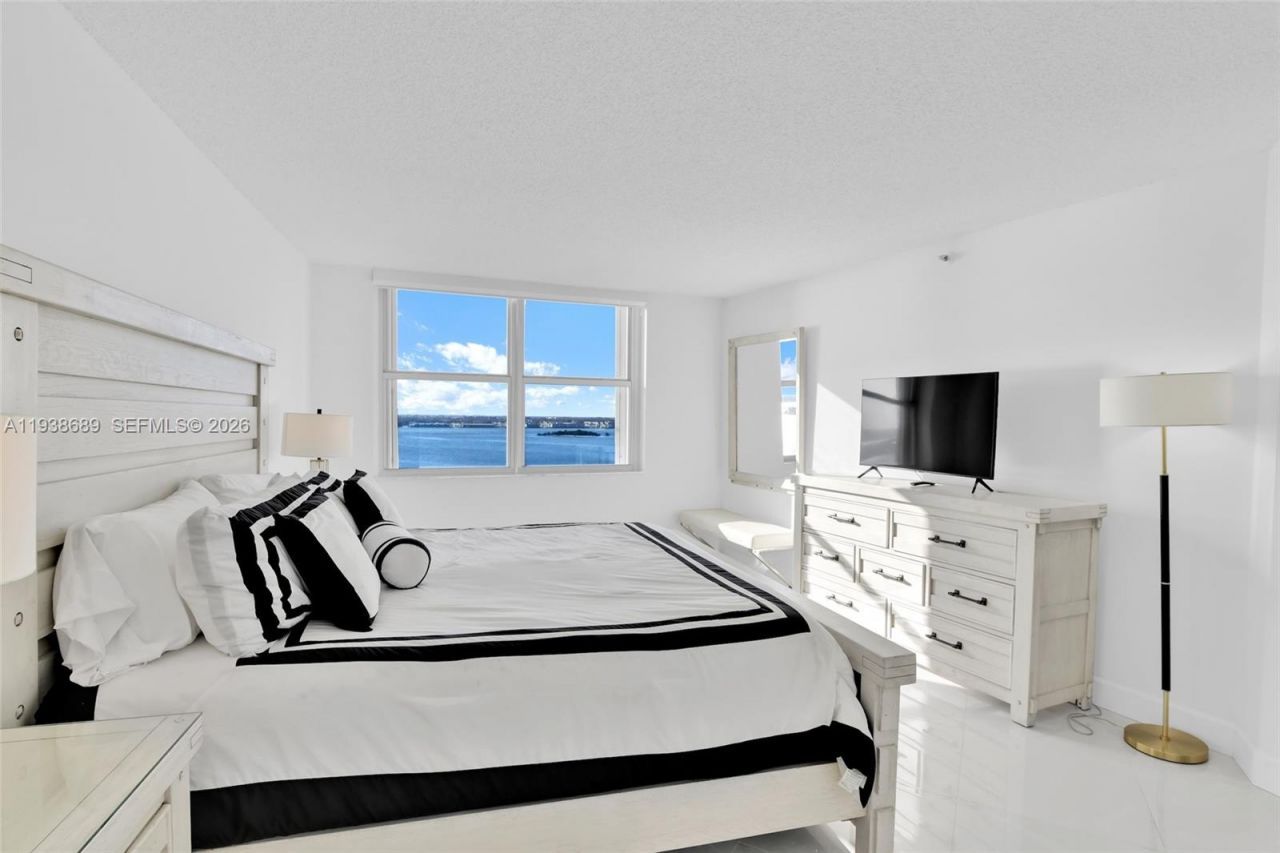 5200 N Ocean Dr, Unit 1105, Singer Island, FL 33404 Photo