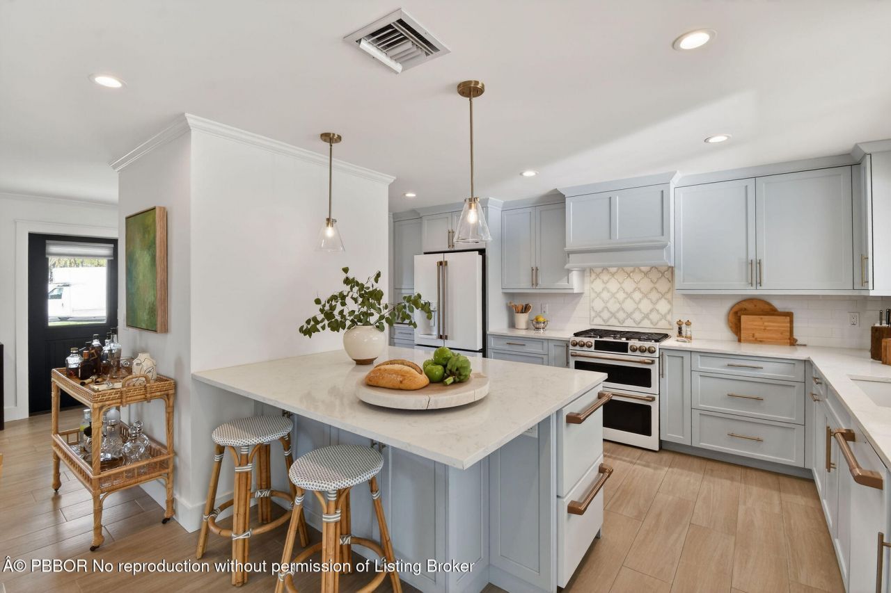 700 Lakeside Circle, North Palm Beach, FL 33408 Photo