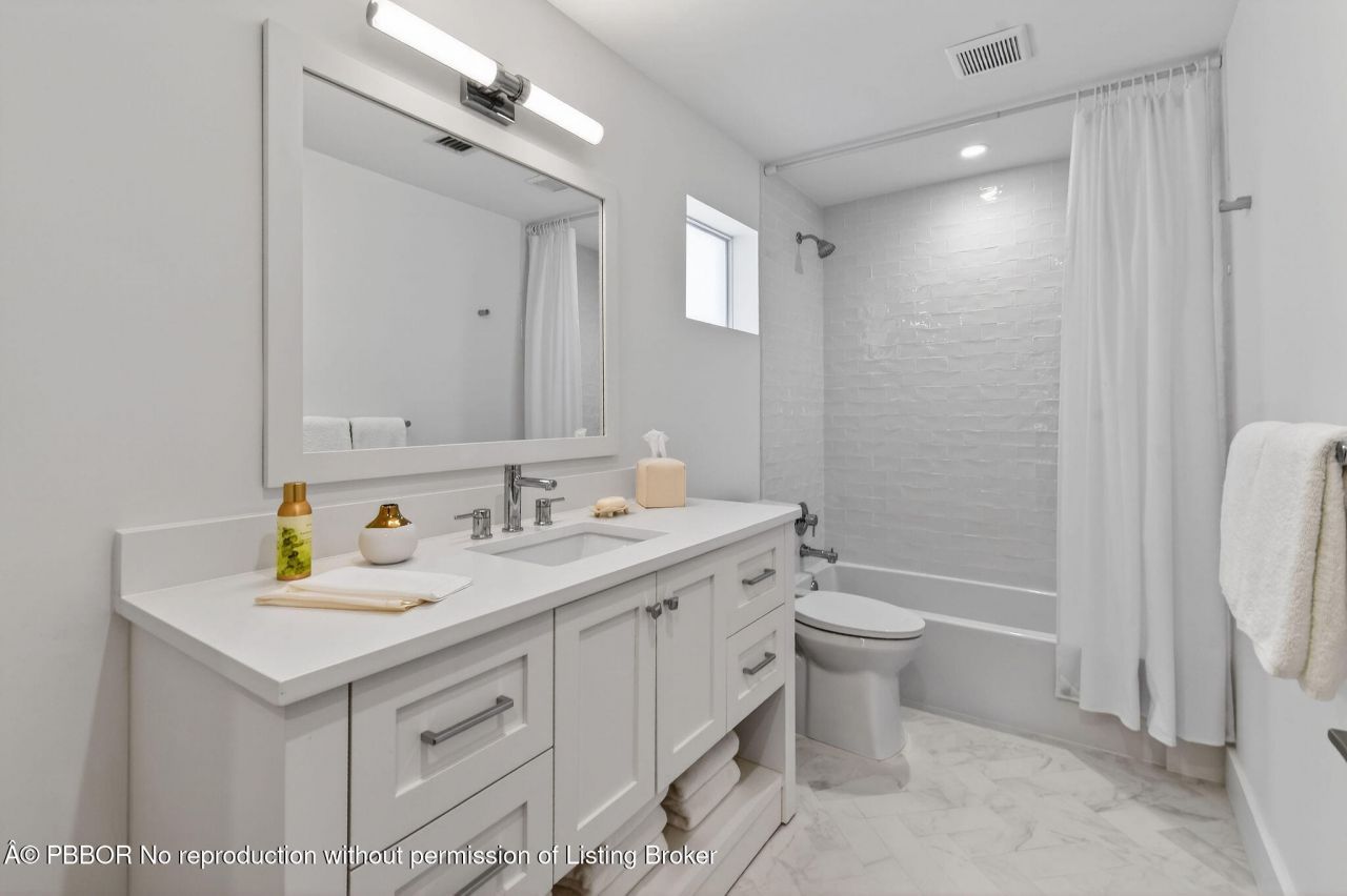 700 Lakeside Circle, North Palm Beach, FL 33408 Photo