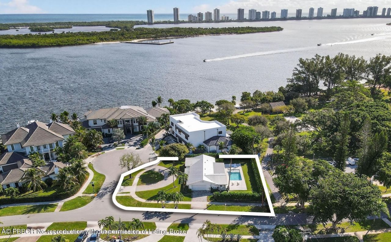 700 Lakeside Circle, North Palm Beach, FL 33408 Photo